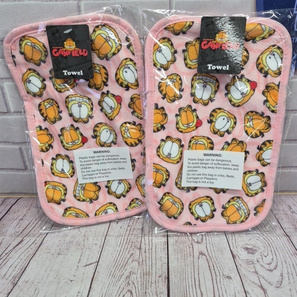 Lot Of 2 Nickelodeon Garfield All Over Graphics Makeup Towels 11x7in